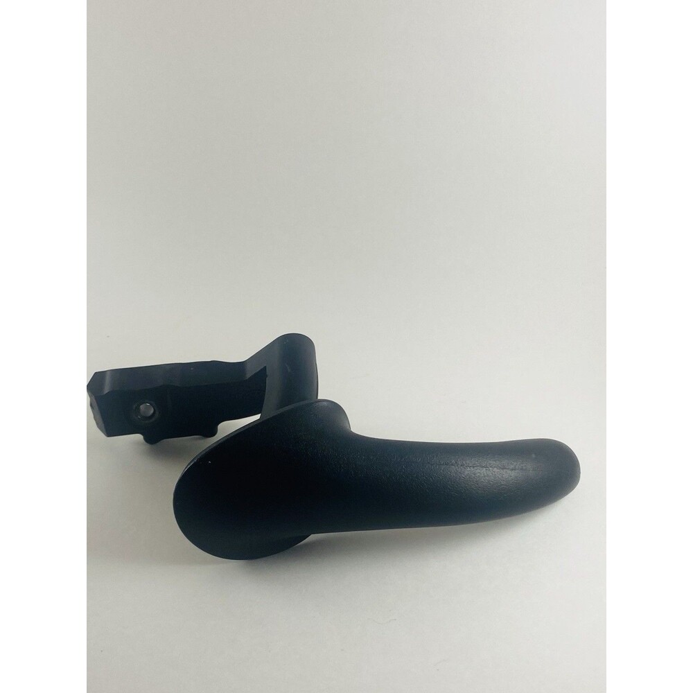1997-2002 Ford Expedition Front Right Passenger Side Inner Door Handle Assembly